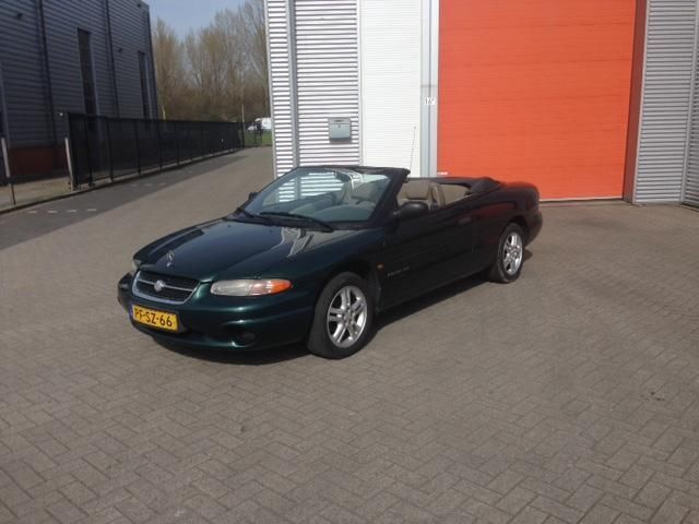 Chrysler Stratus 2.0i LE Convertible