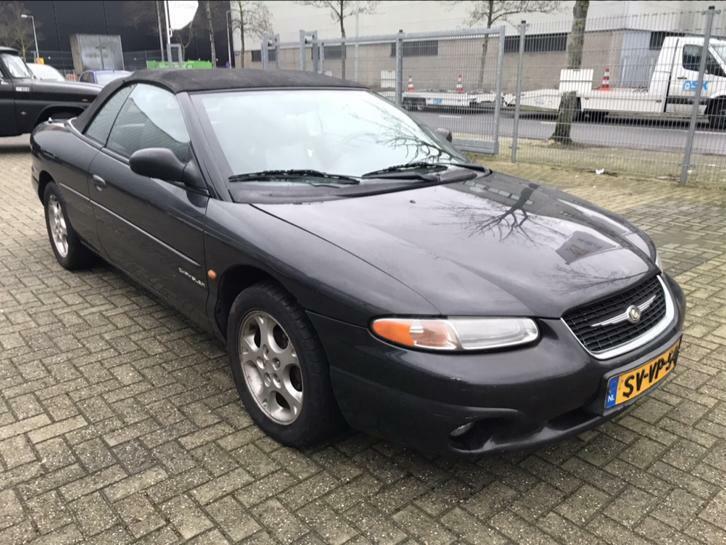 Chrysler Stratus 2.5 I 24V Convertible AUT 1998 Zwart