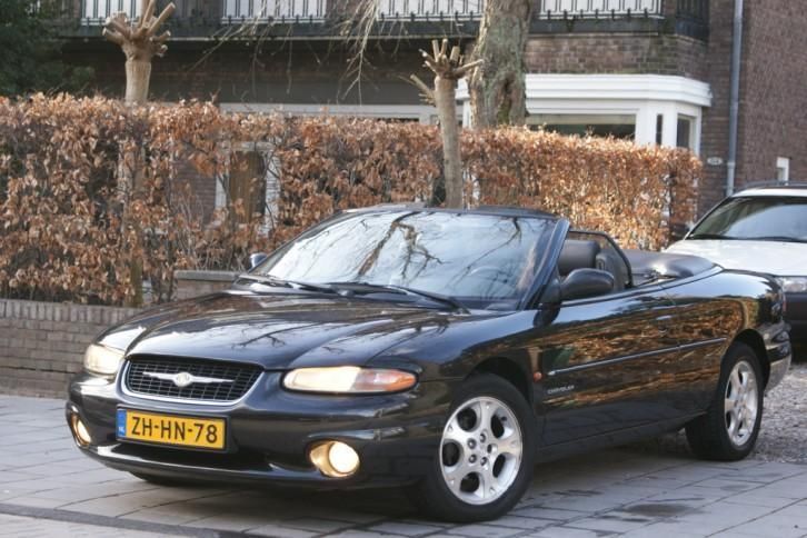 Chrysler Stratus 2.5i V6 LX AUT, CABRIOLET, 03999, Zwart Leder