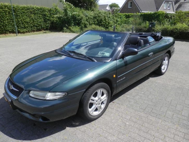 Chrysler Stratus 2.5i V6 LX Conv.