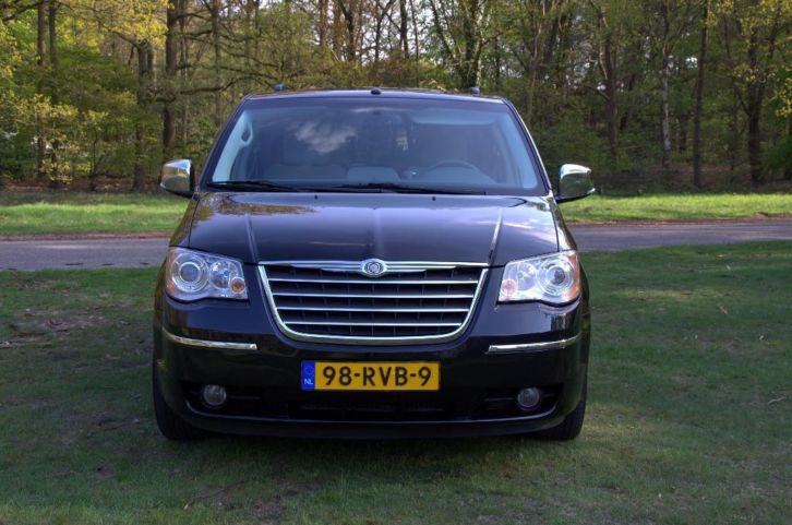 Chrysler Town amp Country Limited Edition 252PK (zeldzaam)