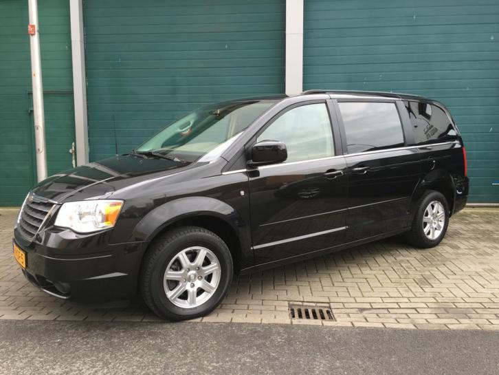 Chrysler Town amp Country Touring 2008 Zwart