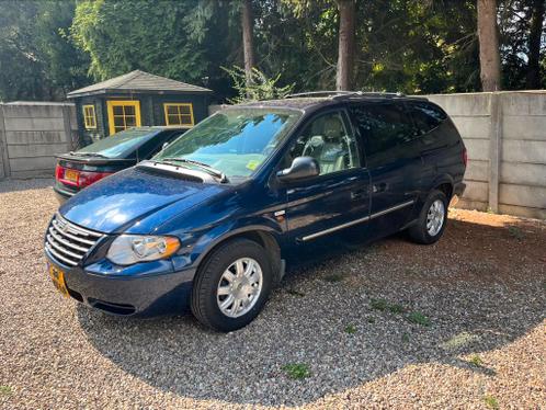 Chrysler Town amp Country Touring Limited 3.8 V6 2005 Blauw