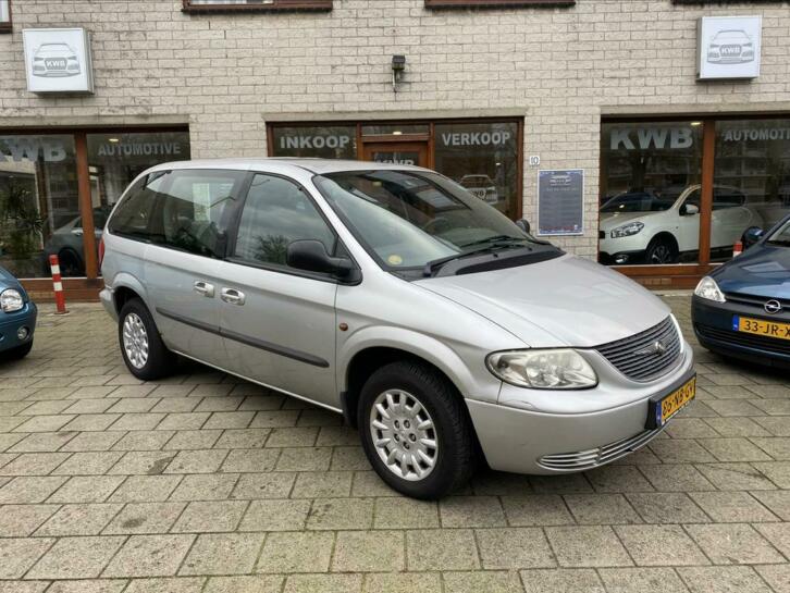 Chrysler Voyager 2.4 I 2003 Grijs airco apk 7 persoons 