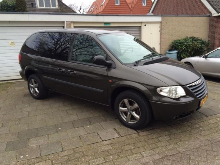 Chrysler Voyager 2.4 I 2006 GAS G3 7 PER..AIRCO DVD .NAVI...