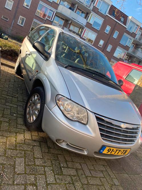 Chrysler Voyager 2.4 I 2007 Grijs MET AIRCO