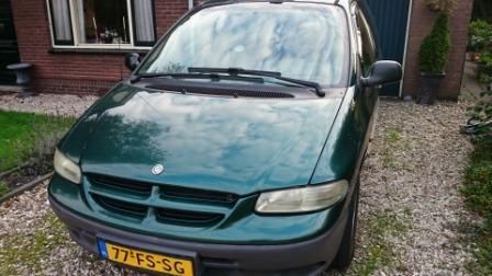 Chrysler Voyager 2.4 I AUT 2000 Groen