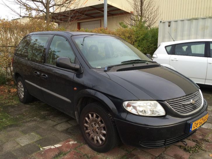 Chrysler Voyager 2.4 I AUT 2001 Grijs Ideaal voor onderdelen