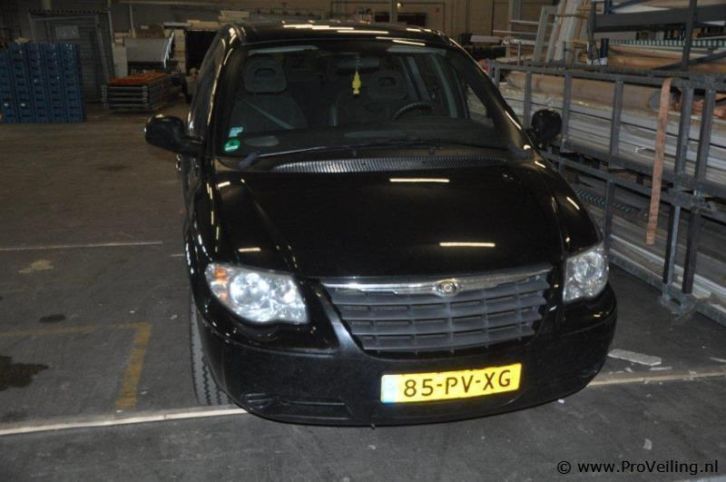 Chrysler Voyager 2.4 I bj 2005 in veiling bij ProVeiling