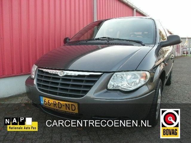 Chrysler Voyager 2.4 SE  Airco  6-Persoons (bj 2005)