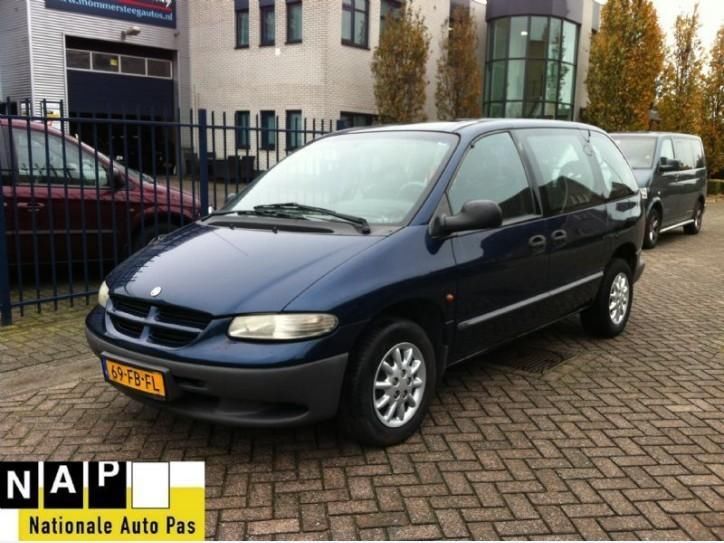 Chrysler Voyager 2.4 se luxe 7-pers. airco 1e eig. apk 11-20