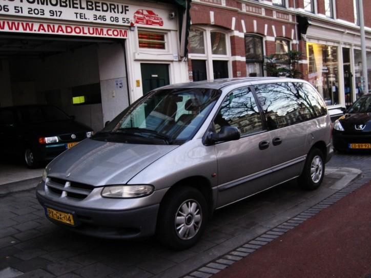 Chrysler Voyager 2.4i 5drs. Airco, Centraal, Stuurbek.