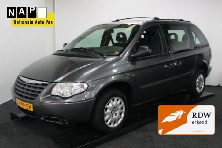 Chrysler Voyager 2.4i SE Luxe 6 persoons navigatie
