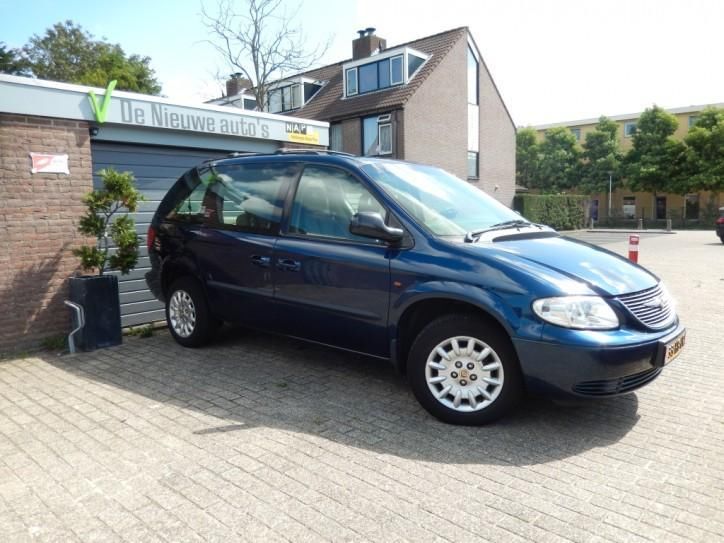 Chrysler Voyager 2.4i SE Luxe 7-Persoons (bj 2001)