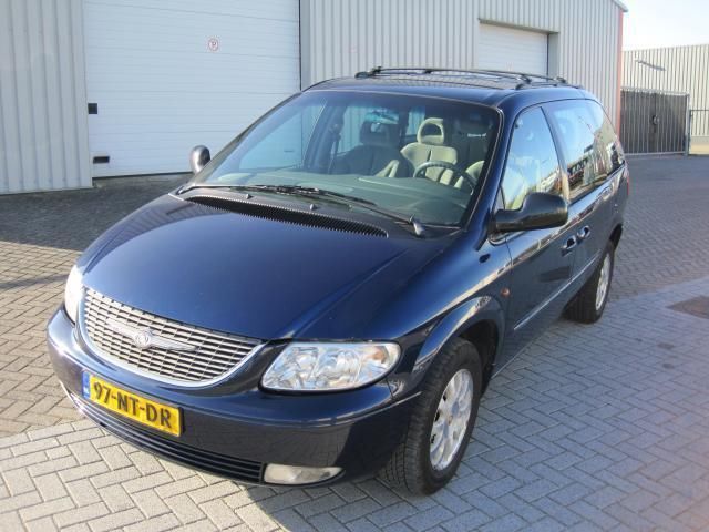 Chrysler Voyager 2.4i SE Luxe AIRCO 7 persoons