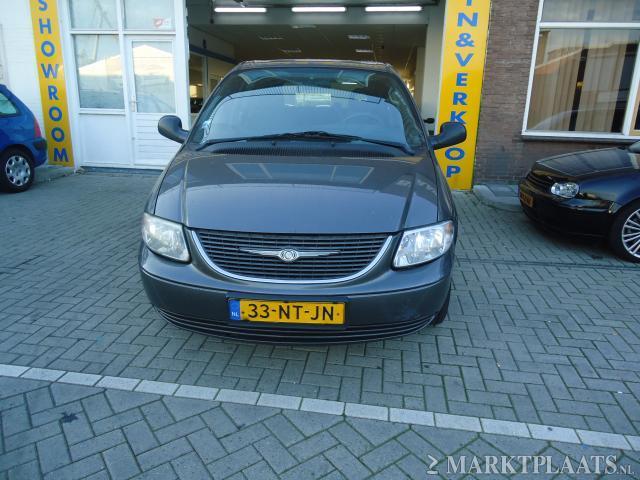 Chrysler Voyager 2.4i se Luxe automaat airco 