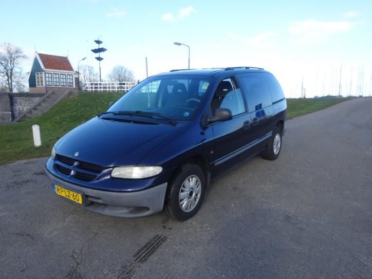 Chrysler Voyager 2.4i SEbj 19977-persoonsairco (bj 1997)