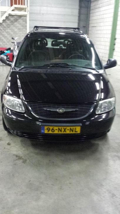 Chrysler Voyager 2.5 CRD 2004 Zwart