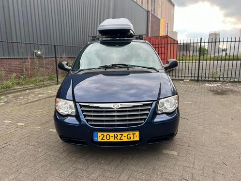 Chrysler Voyager 2.5 CRD 2005 Blauw