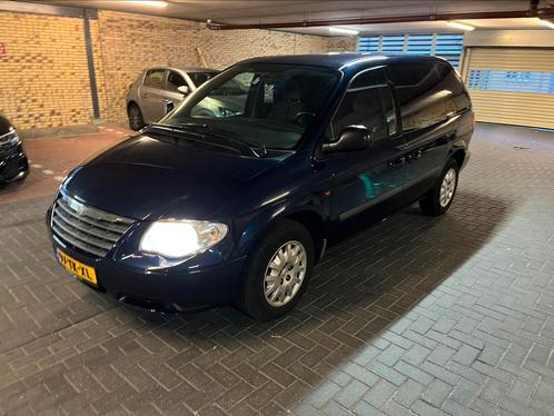 Chrysler Voyager 2.5 CRD 2006 Blauw Luxe