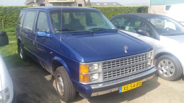 Chrysler Voyager 2.5 I SE U9 1989 Blauw