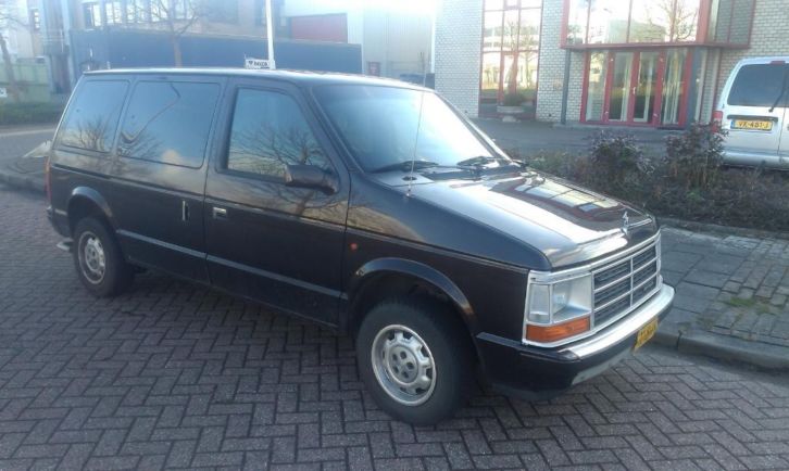 Chrysler Voyager 3.0 I SE AUT K6 1989, 227000km