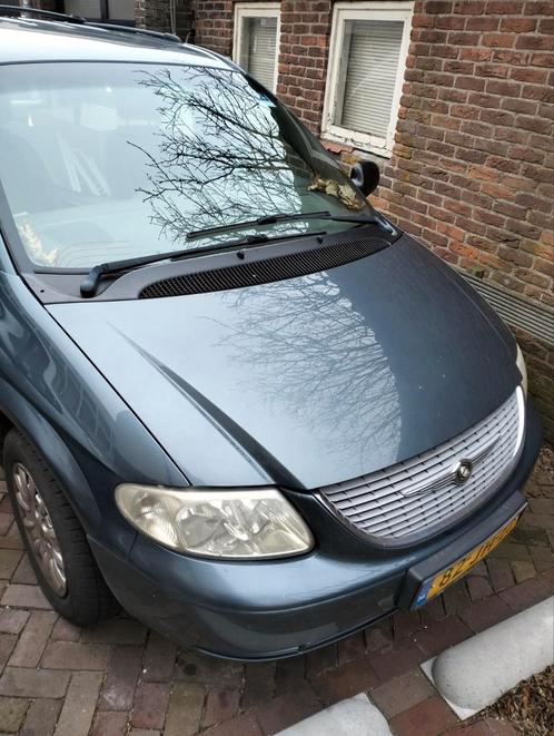 Chrysler Voyager 3.3 I AUT 2002 Blauw 7 persoons