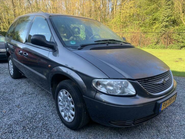 Chrysler Voyager 3.3 I AUT 2004 Grijs metelik 6 persoons