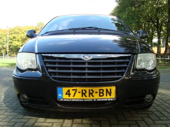 Chrysler Voyager 3.3i V6 SE Luxe  AUTOMAAT  6 PERSOONS  E