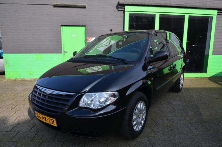 Chrysler Voyager 3.3i V6 SE Luxe6 x captain chairsauto