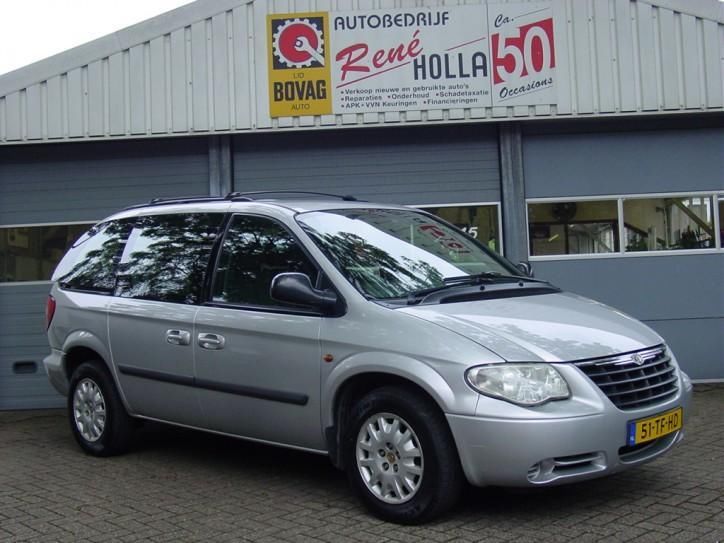 Chrysler Voyager 3.3i V6 SE Navi 7pers (bj 2006, automaat)