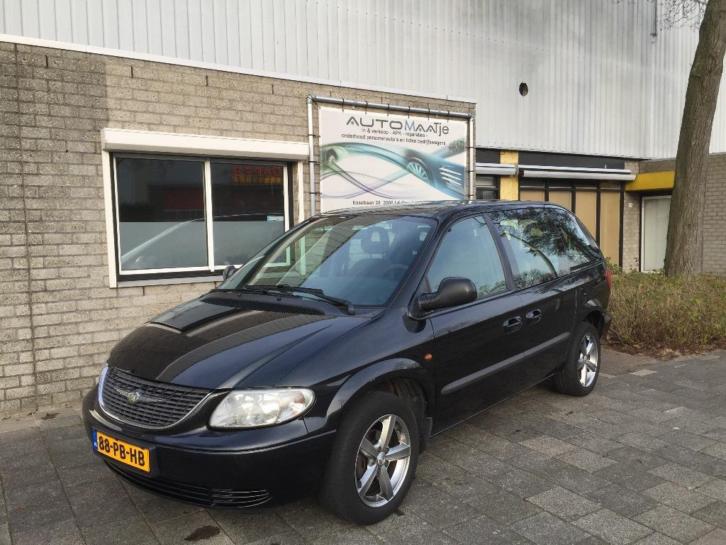 Chrysler Voyager izgst, nwe apk, nap, airco, tv, navigatie.