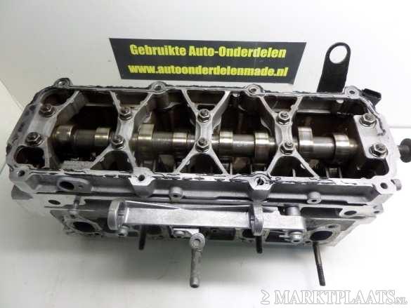 Cilinderkop VW Golf V.A.G 1.6-8v. AVU. 75kw. 06B103373T.