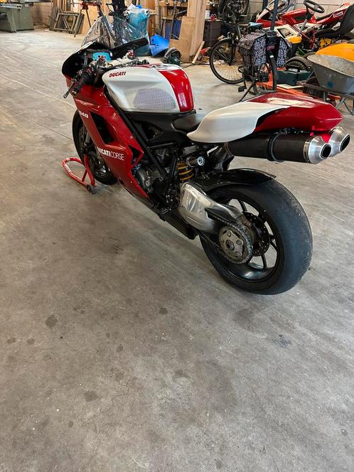 Circuitmotor Ducati 848