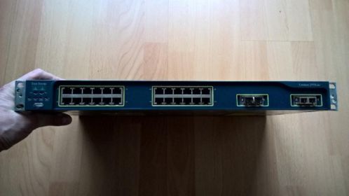 Cisco Catalyst C2950G Switch (24x100mbit  2x GBIC)