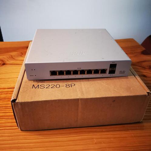 Cisco Meraki MS220-8p met verschillende upgrades
