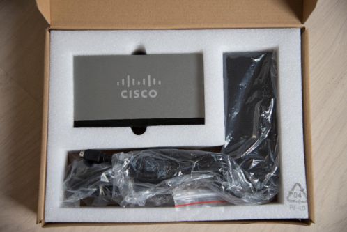 Cisco SF100D 16-poorts Power over Ethernet Switch