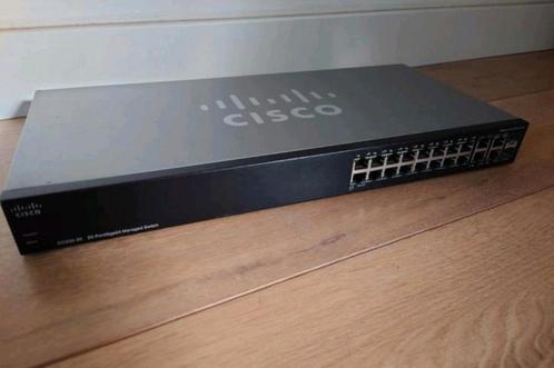 Cisco SG300-20 20-PortGigabit Managed Switch. In nette staat