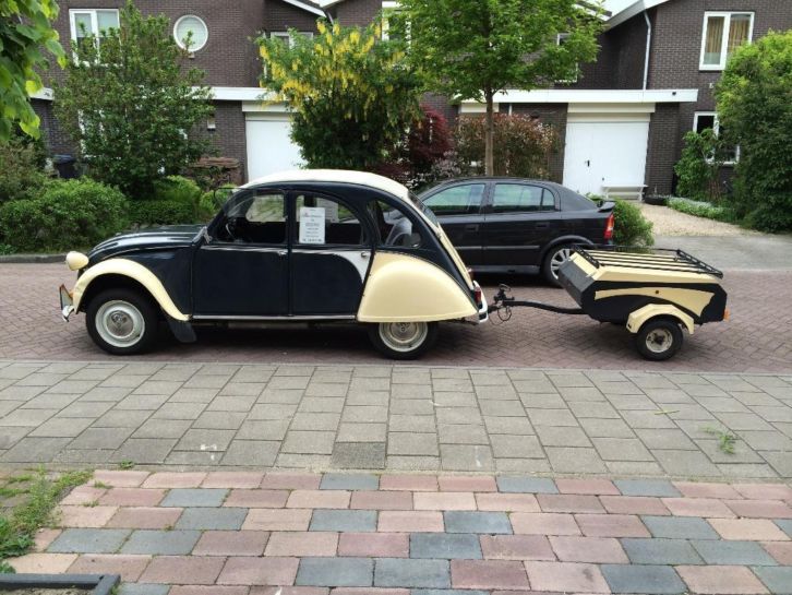 Citroen 2CV6 DOLLY 1986 139.000km blauwgeel met aanhanger