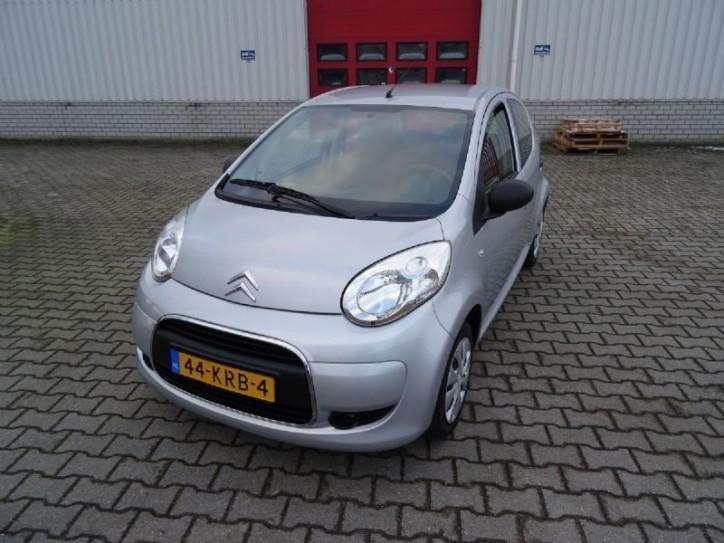 Citroen C1 1.0i ambiance  5 Drs  58855 Kms (bj 2010)