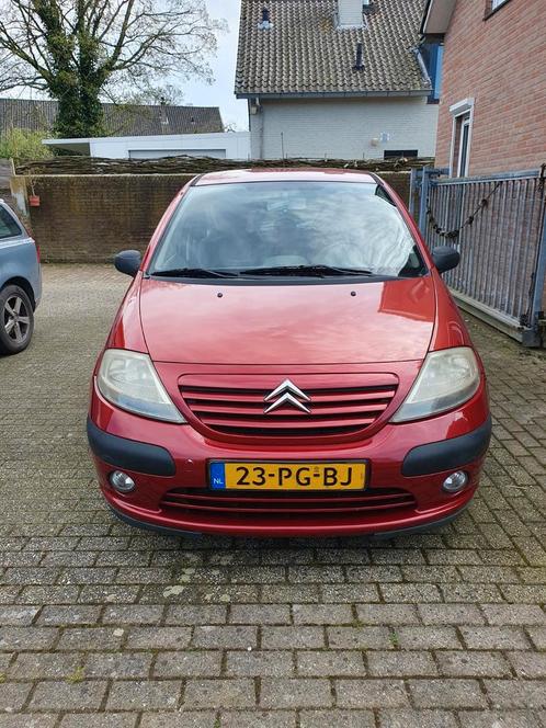 Citroen C3 1.4 I 2004 Rood, werkende airco, trekhaak