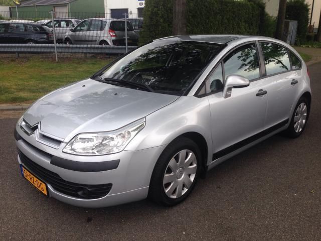 Citroen C4 1.4-16V Ligne Prestige