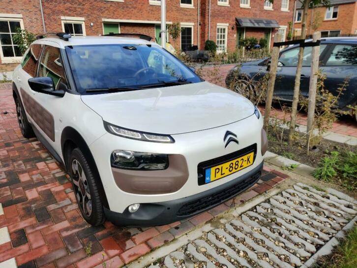 Citroen C4 Cactus 1.2 E-thp (110pk) Shine 2015 Wit