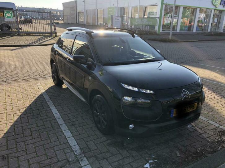 Citroen C4 Cactus 1.6 Blue HDI 100 Airdream 2015 Zwart