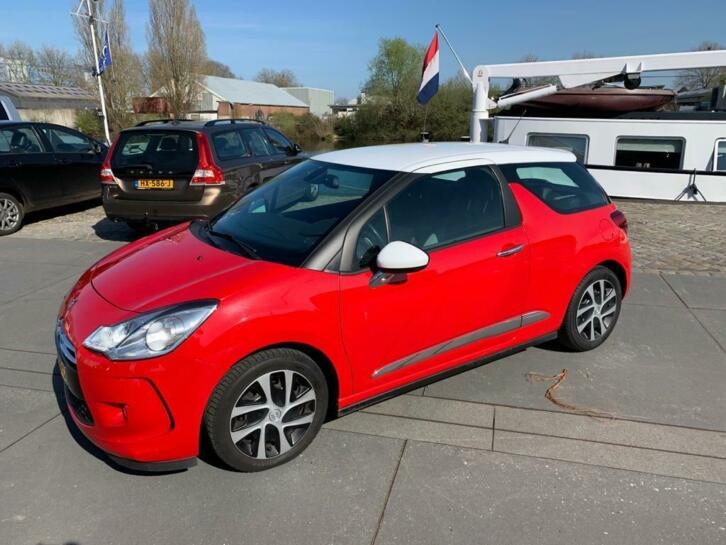 Citroen DS3 1.4 Hdif AUT 2013 Rood BIEDEN VANAF  4.000,00