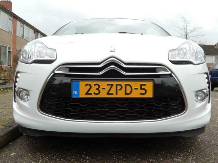 Citroen DS3 1.4 Hdif AUT 2013 Wit AutomaatAirconditioning