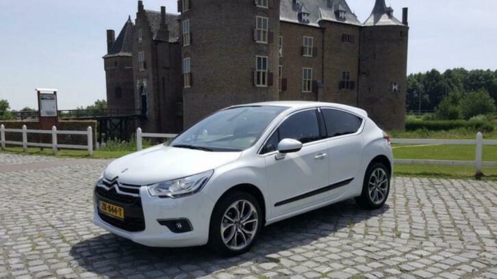 Citroen DS4 1.2i Puretech 130pk So Chic NaviAirco