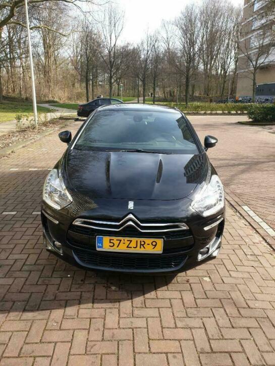 Citroen DS5 2.0HYBRID4 147200 (12027) EGS 2012 Zwart