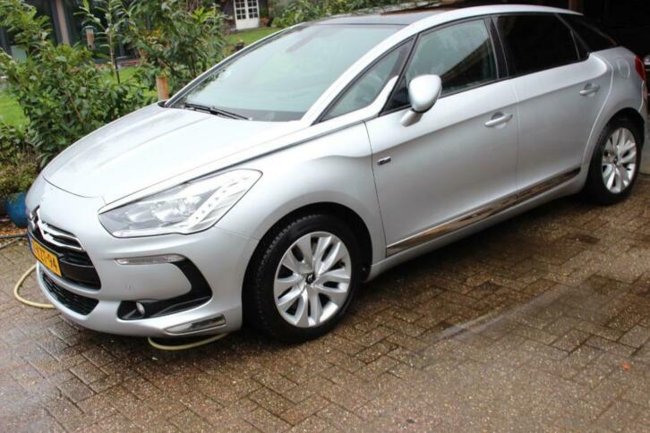 Citroen DS5 2.0HYBRID4 147200 (12027) EGS 2013 Grijs