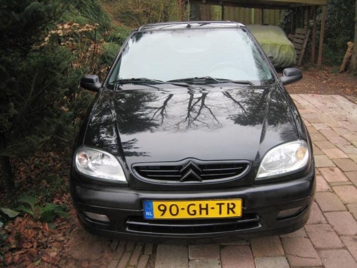 Citroen Saxo 1.4 i VTS limited edition 2000 Zwart 52.000 km